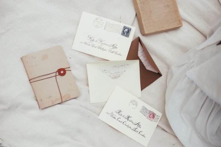 good omens delivery man note