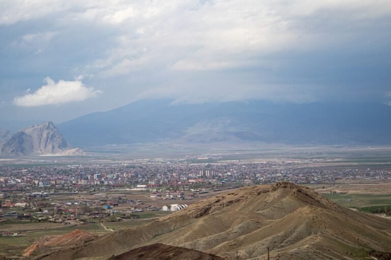 Captivating landscape of Doğubayazıt with majestic Ağrı mountain range.